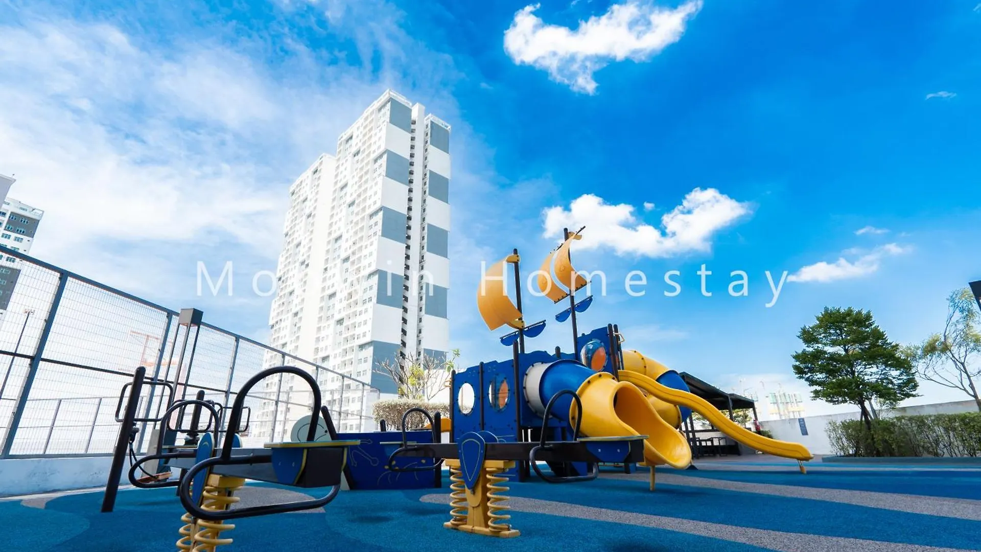 Platinum Suite Meritus By Moowin Perai