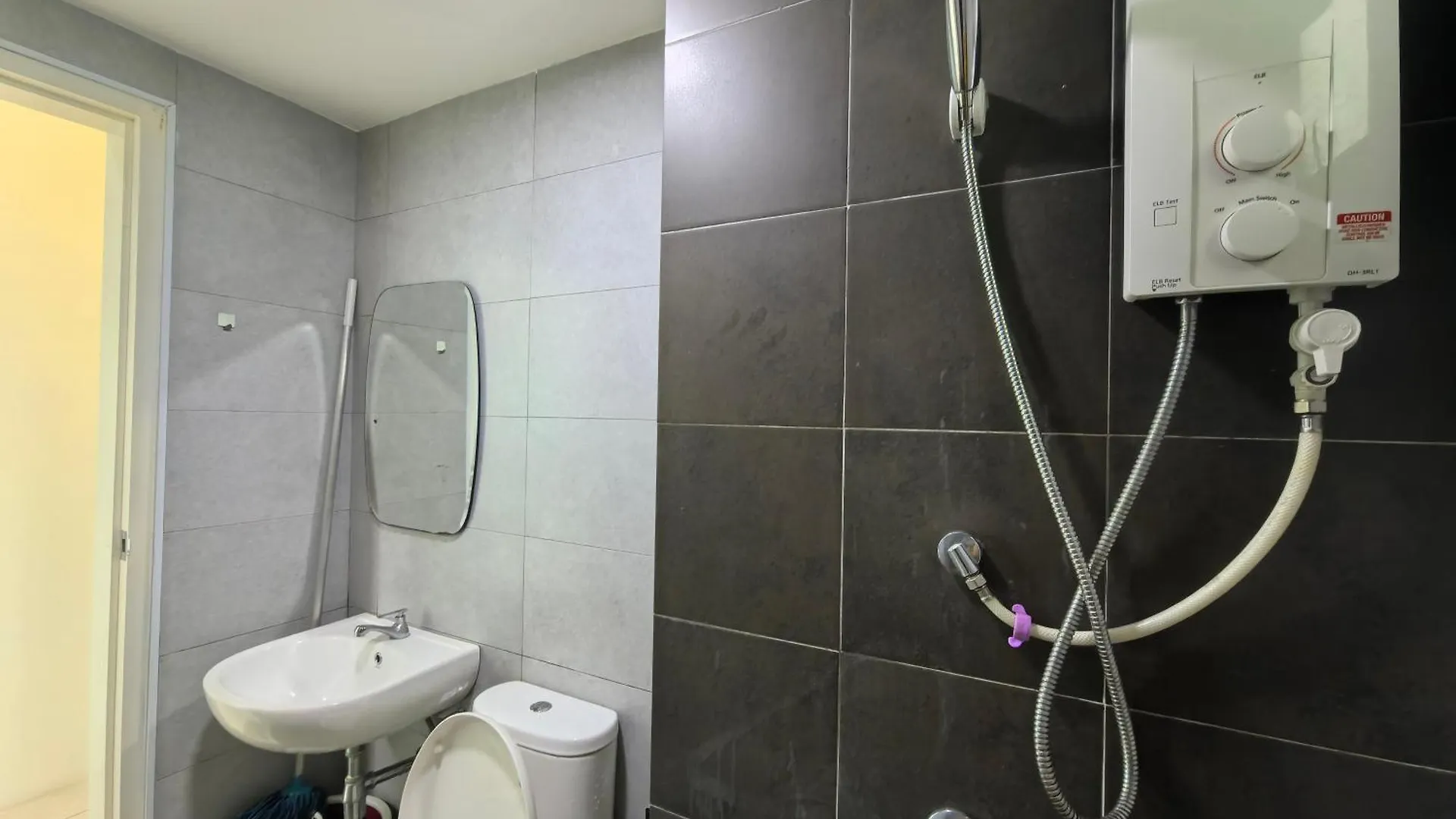Apartment Platinum Suite Meritus By Moowin Perai