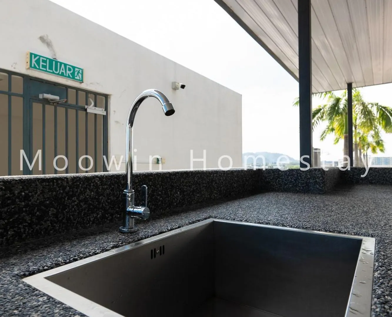 Platinum Suite Meritus By Moowin Perai
